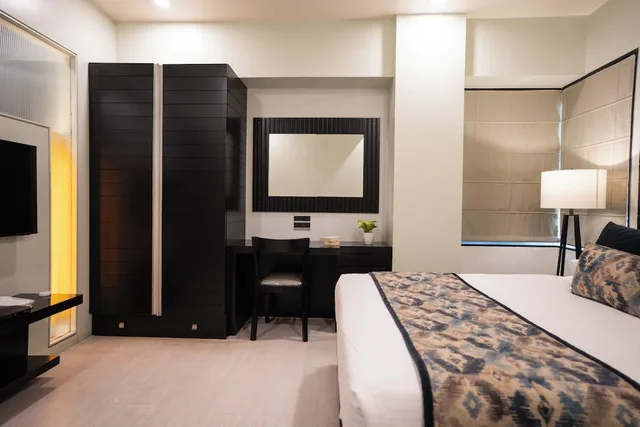 جناح بسرير كوين، AR Suites Fontana Bay 7/7