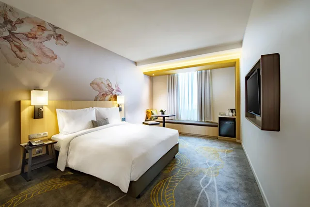 غرفة بسرير كوين، Diplomatic Hotel 1/2