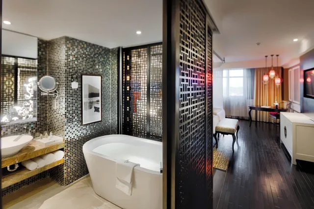 غرفة ديلوكس بسريرين منفصلين، HOTEL ROYAL HOI AN, The Legacy by the River 5/7