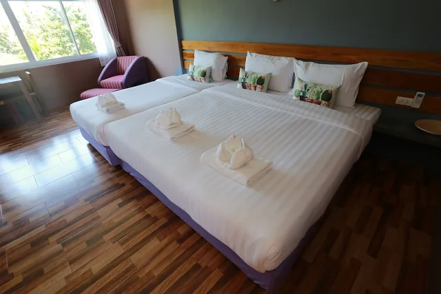 غرفة ثلاثية بسرير كينج وسرير فردي بإطلالة على الجبل، Greenery Resort Koh Tao 2/5