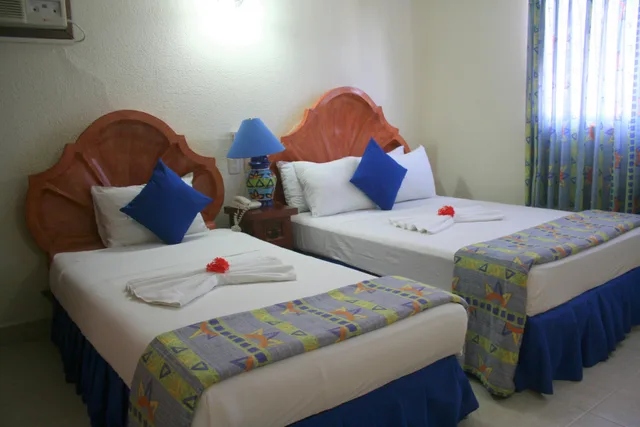 غرفة قياسية ثلاثية، Suites Cancun Center 1/3