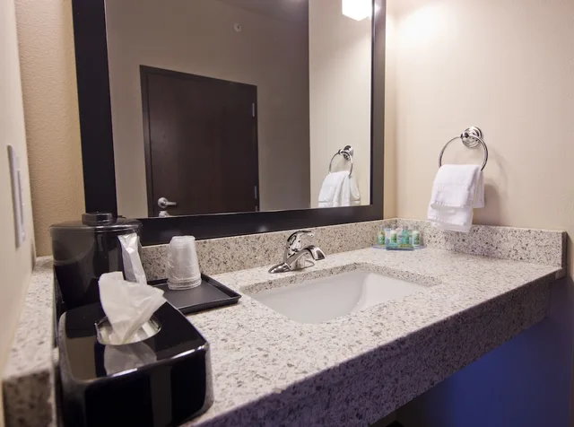 Suite, 2 Queen Beds, Sofa, Cobblestone Inn & Suites - Manning 5/5