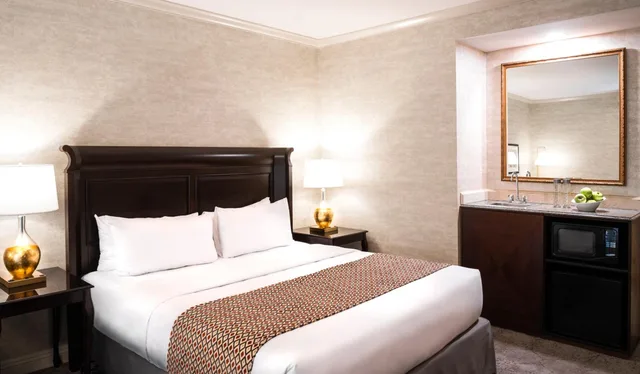 جناح جونيور بسرير كينج، Ayres Hotel Suites Costa Mesa Newport Beach 3/7
