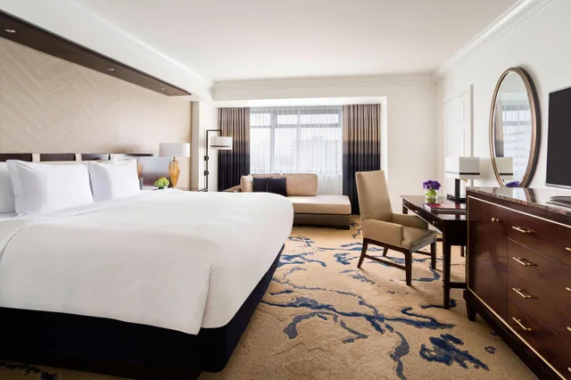 Deluxe, King Bed, THE RITZ-CARLTON DENVER 3/10