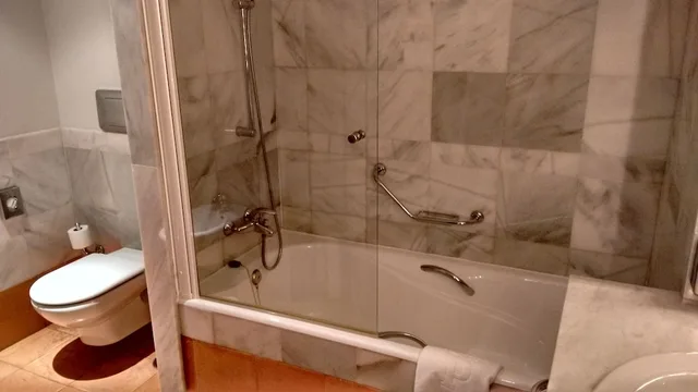 غرفة قياسية بسريرين منفصلين، Parador de Sos del Rey Catolico 2/5