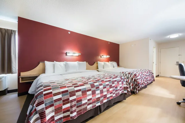 غرفة سوبيريور بسريرين كينج، Red Roof Inn Laredo 1/4