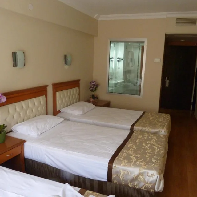 Standard, Triple, Single Bed, Prestige Hotel Old City 8/10