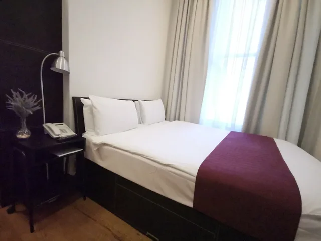 Economy Double Basement room، The Royale Chulan Hyde Park 6/10