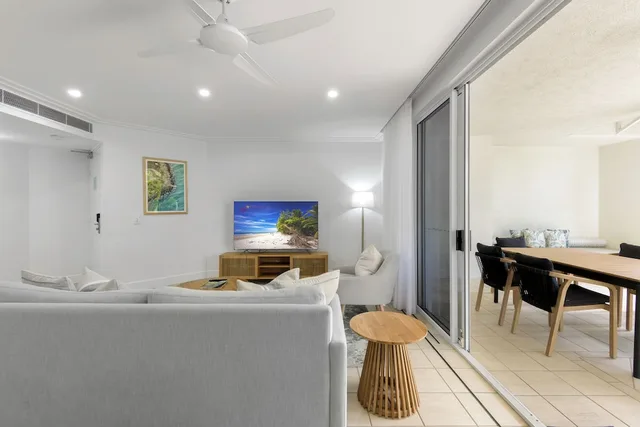 شقة ديلوكس بسرير كينج وسريرين منفصلين بغرفتي نوم، Mandalay Luxury Beachfront Apartments 4/6