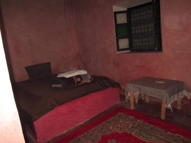 غرفة قياسية بسرير كوين بإطلالة على الحديقة بحمام خاص، Auberge Toda 2/3