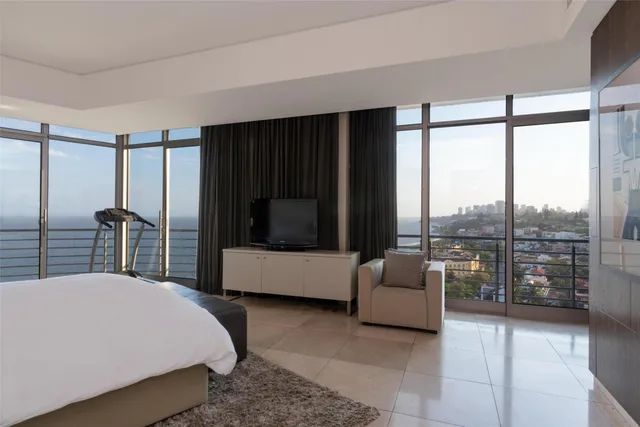 جناح رئاسي بسرير كينج بإطلالة على البحر بشرفة، RADISSON BLU HOTEL & RESIDENCE, MAPUTO 4/7
