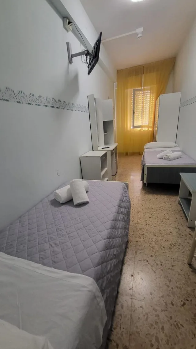 غرفة اقتصادية بسريرين منفصلين، Hotel Viscount Riccione 1/6