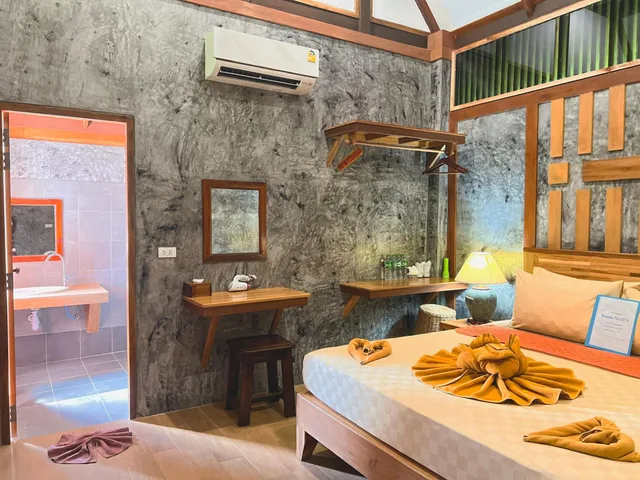 بنغل بإطلالة على البحر بغرفتي نوم، Phi Phi Relax Beach Resort 3/5