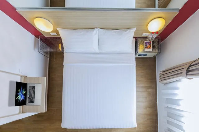 غرفة بسرير كوين، Monoloog Hotel Surabaya 3/4
