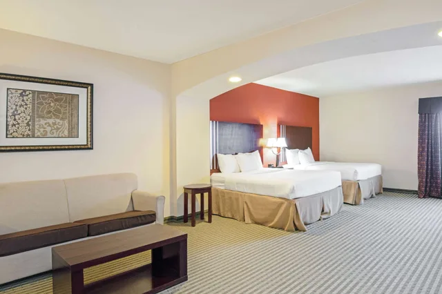 Deluxe, Suite, 2 Queen Beds, La Quinta Inn And Suites By Wyndham Woodward 1/4