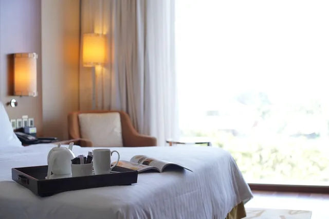 غرفة قياسية بسريرين منفصلين، Courtyard By Marriott Kochi Airport 1/4