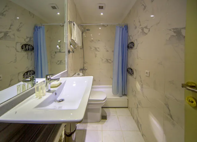غرفة قياسية ثلاثية، Legends Tskaltubo Spa Resort 8/8