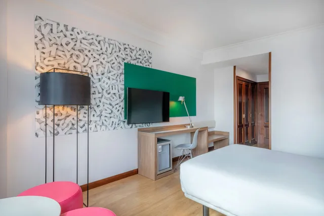 غرفة قياسية بسرير مزدوج، Hotel Santiago Plaza Affiliated By Melia 10/10