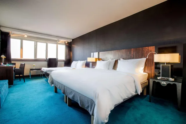 غرفة عائلية بانورامية بسرير فردي بإطلالة، Radisson Blu Hotel Hamburg 3/7