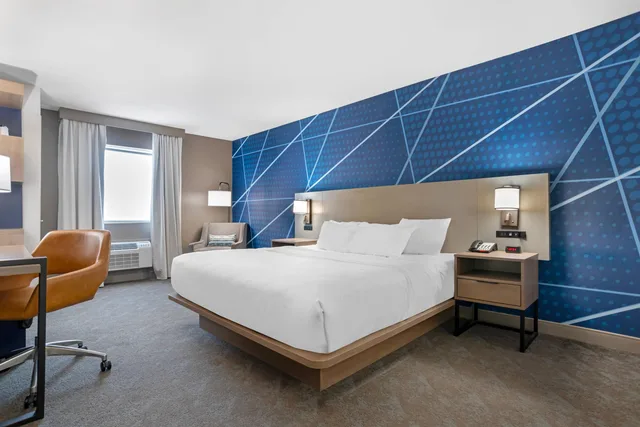 غرفة بسرير كينج، Comfort Inn Pensacola Near NAS Corry Station 2/5