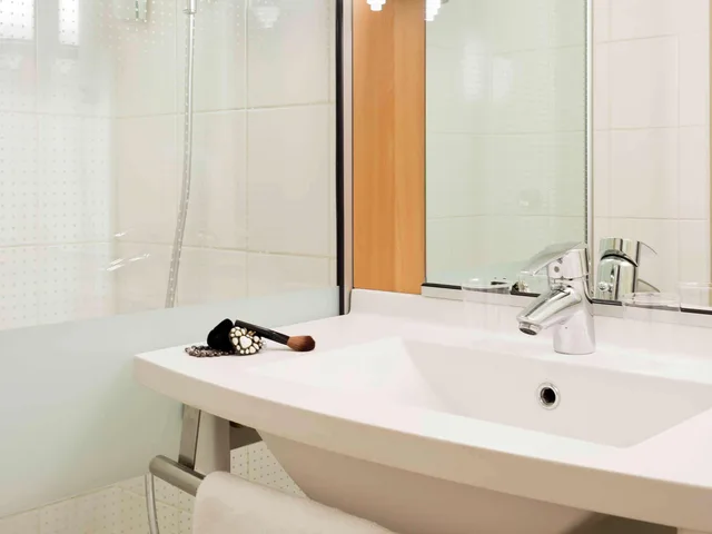 غرفة قياسية بسريرين منفصلين، B&B Hotel Marseille Bonneveine 8/9