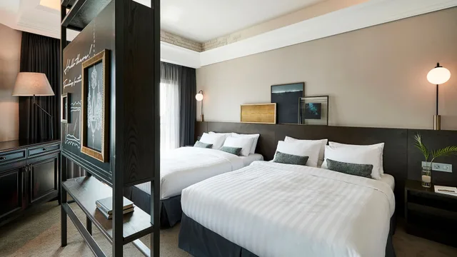 Deluxe, 2 Double Beds, Pool Access, Corner، The Suites Hotel Jeju 2/5