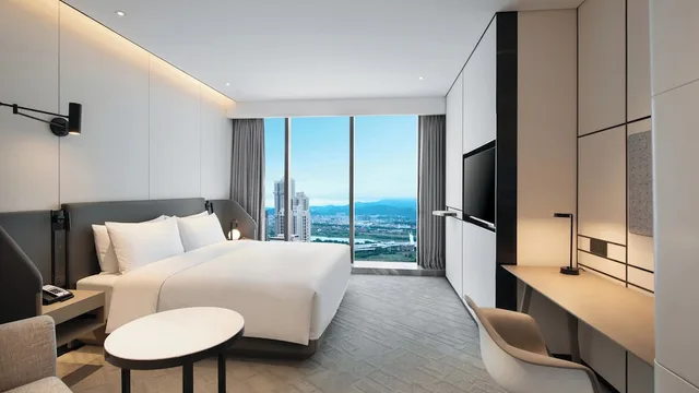 غرفة قياسية بسرير كينج لذوي الإعاقة، Crowne Plaza Quanzhou Riverview 3/6