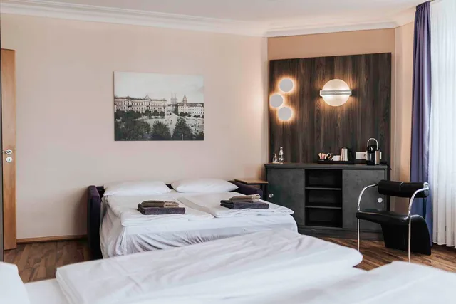 غرفة عائلية بسرير كينج مع أريكة، Best Western Hotel Kurfuerst Wilhelm I 1/3