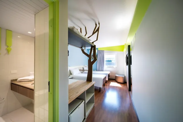 Standard, Twin Beds, ibis Styles Curitiba Centro Civico 9/10