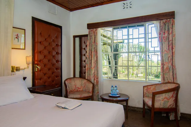 غرفة قياسية بسريرين منفصلين، Jacaranda Lake Elementaita Lodge 4/6