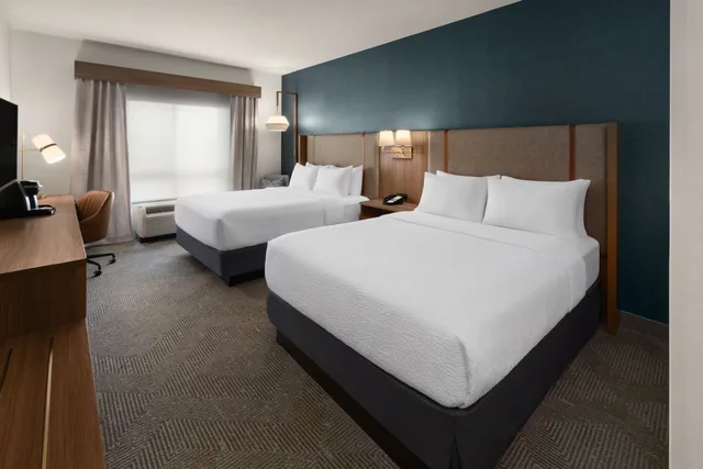 غرفة بسريرين لذوي الإعاقة، Holiday Inn Laramie 1/6