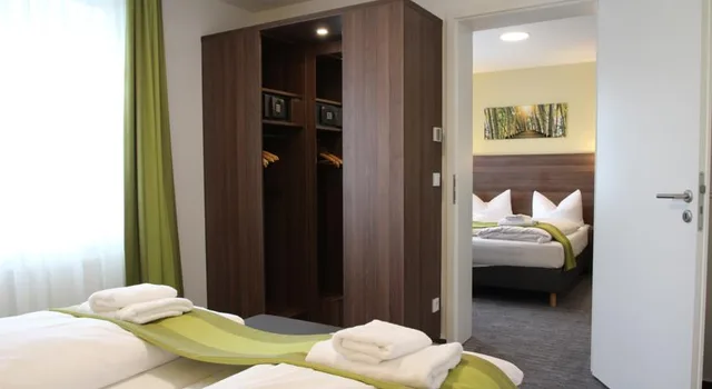 غرفة قياسية رباعية، Goethe Conference Hotel 1/1