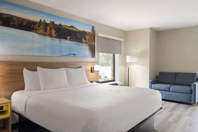 غرفة قياسية بسرير كينج للمدخنين، Days Inn by Wyndham Weldon/Roanoke Rapids 2/8