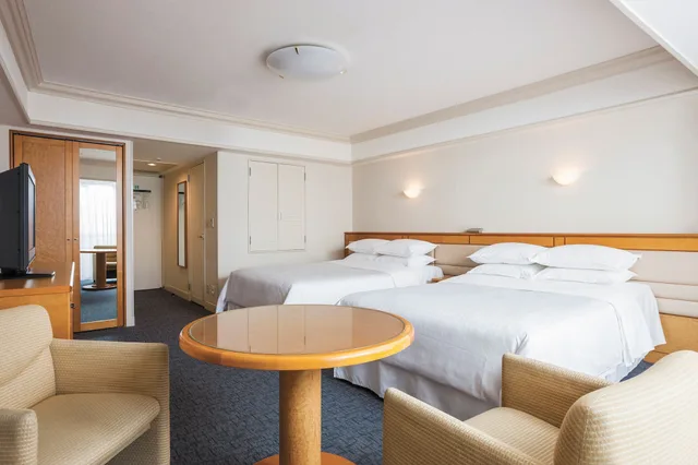 Grand, 2 Double Beds, Bay View, Sheraton Grande Tokyo Bay Hotel 2/7