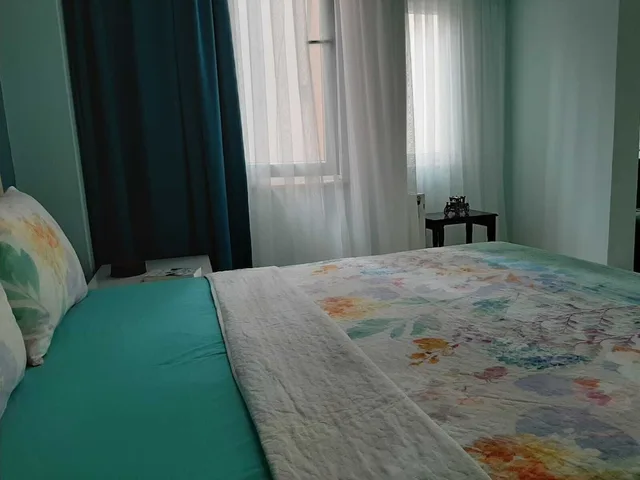 استوديو ديلوكس، Samlife Apart 5/10