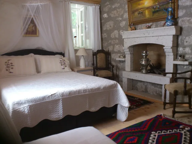 غرفة اقتصادية بسرير كوين، Bedirhan Konak Otel 5/9