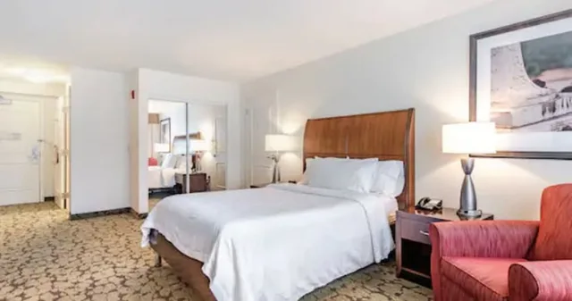 Room, Queen Bed, Accessible, Hilton Garden Inn Oxnard Camarillo 1/3