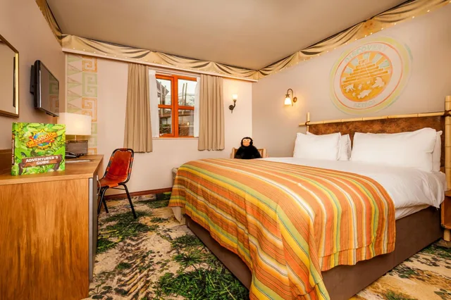 AZTECA Discovery Family Room، Chessington Resort Hotels 2/9