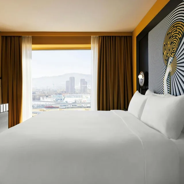 Executive, Suite, King Bed, Sofa, Club Lounge Access, RENAISSANCE ZURICH TOWER HOTEL 3/9