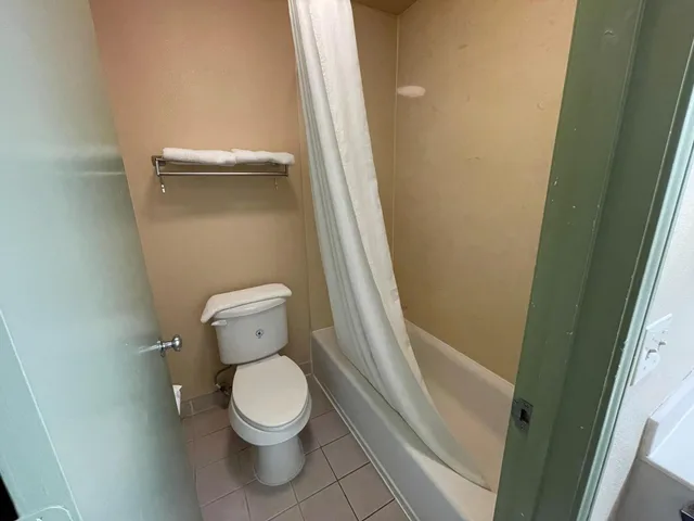 غرفة قياسية بسرير كينج، Americas Best Value Inn Houston Hobby Airport 2/3