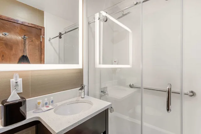 Standard, 2 Double Beds, Comfort Inn Prospect Park-Brooklyn 10/10