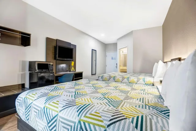 غرفة بسريرين كوين، Motel6 Weatherford, TX 7/9