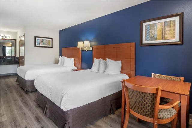 غرفة بسريرين مزدوجين لذوي الإعاقة، Best Western Acworth Inn 5/7