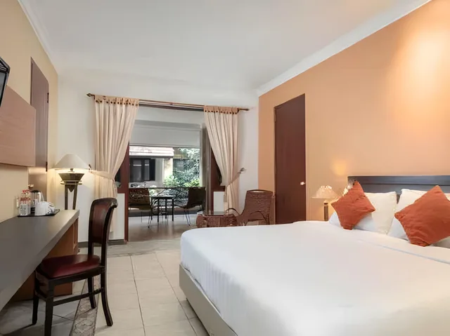 family suite, Lotus Garden Hotel 1/3