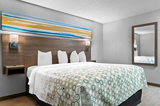 استوديو بسرير كينج، Red Roof Inn Flint 8/10