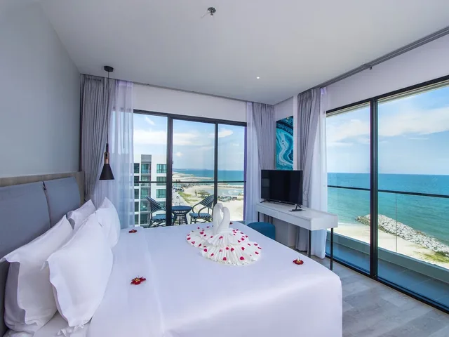 جناح تنفيذي بسرير كينج بإطلالة على البحر، Fortune Saeng Chan Beach Rayong 1/10
