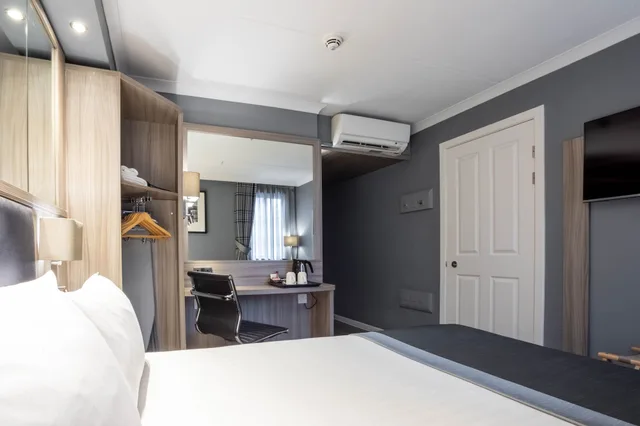غرفة قياسية بسرير مزدوج لذوي الإعاقة، Holiday Inn Glasgow City Centre Theatreland, an IHG Hotel 2/7