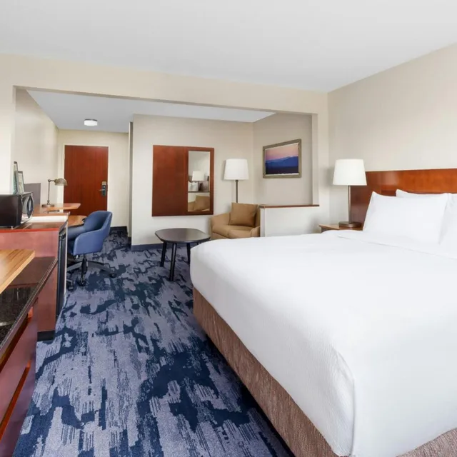 استوديو كبير بسرير كينج مع أريكة، Fairfield Inn By Marriott Philadelphia Airport 1/4