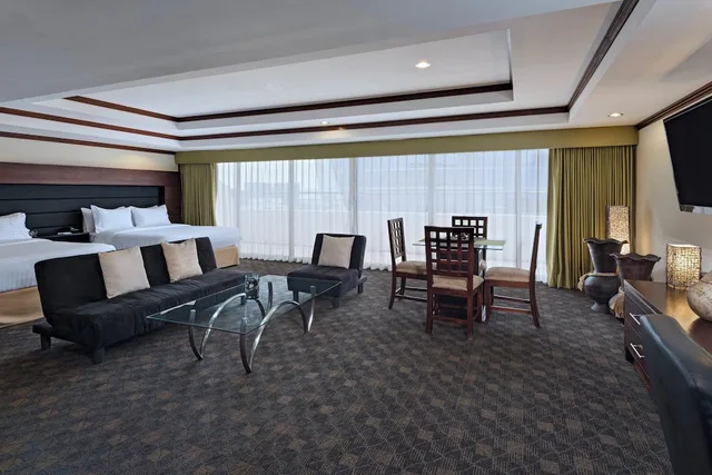 جناح بسريرين كوين، HOLIDAY INN GUATEMALA 4/7