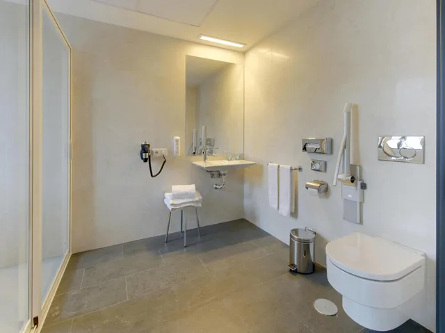 غرفة سوبيريور بسريرين منفصلين بشرفة، Tryp Cordoba Ex Tryp Los Gallos 10/10